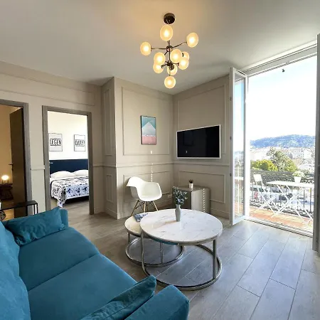 Sunrise Balcony Apartman
